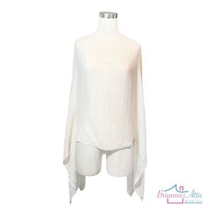 Zucar women's High & Low Poncho Topper Ivory One Size